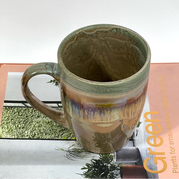 R2 Zrike 16 oz Stoneware Coffee Mug Shimmery Glaze Ombre Drip Taupe Green Peach - Picture 8 of 17